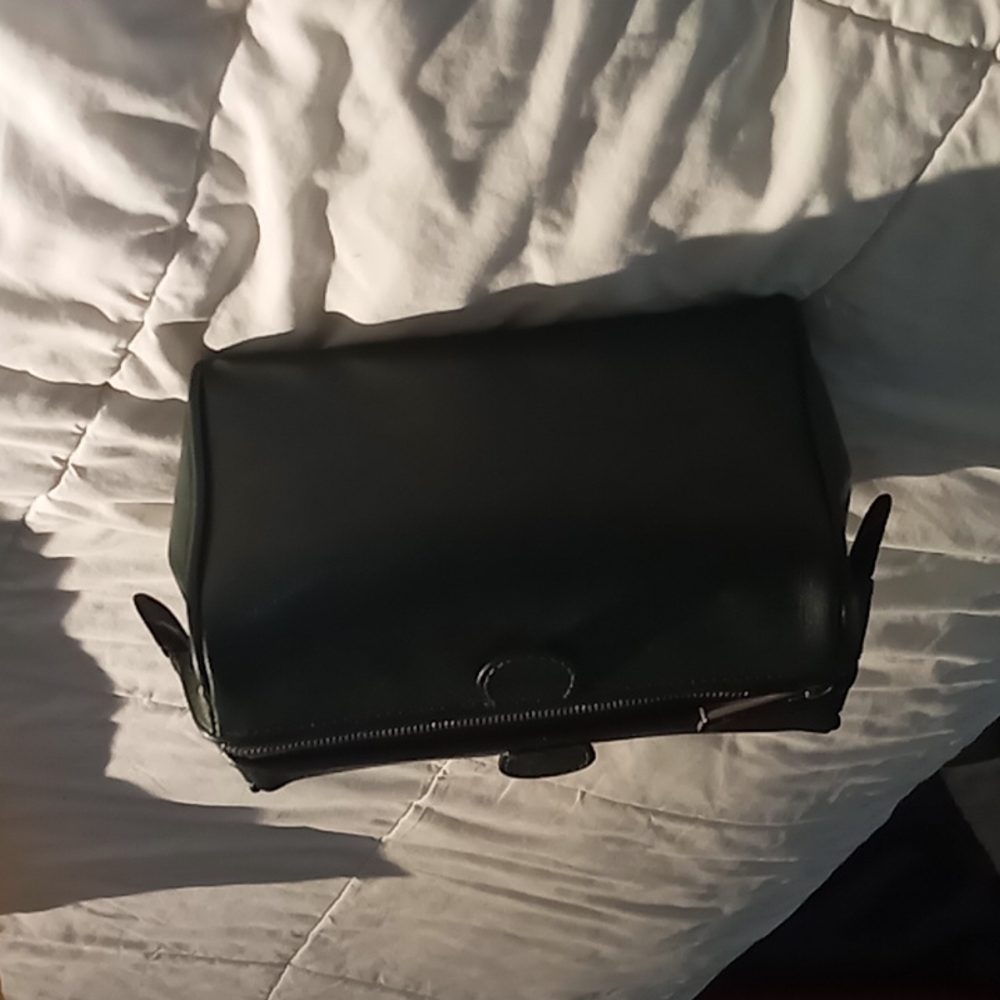 Barneys toiletry bag